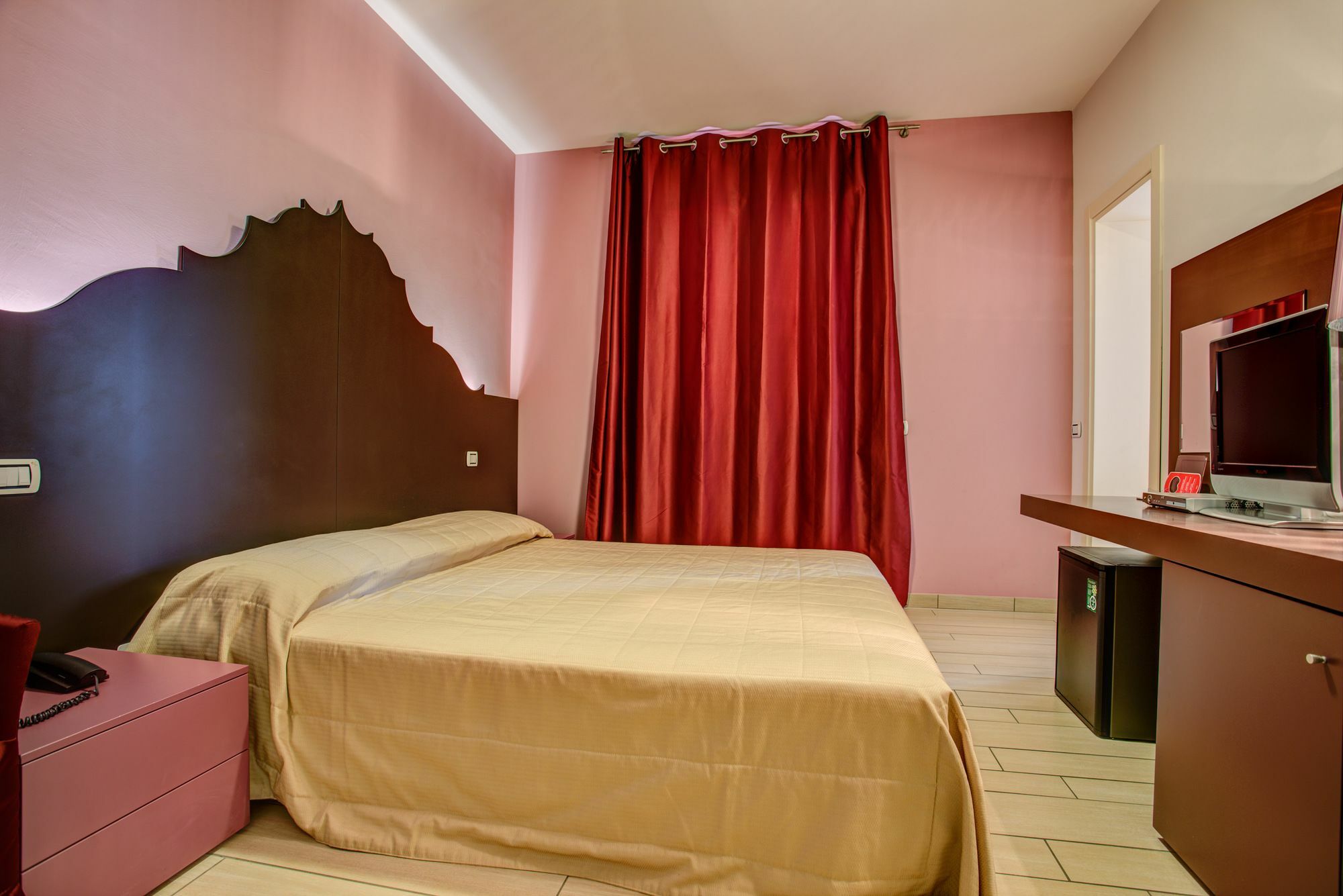Hotel Fiamma & Spa 체제나티코 외부 사진