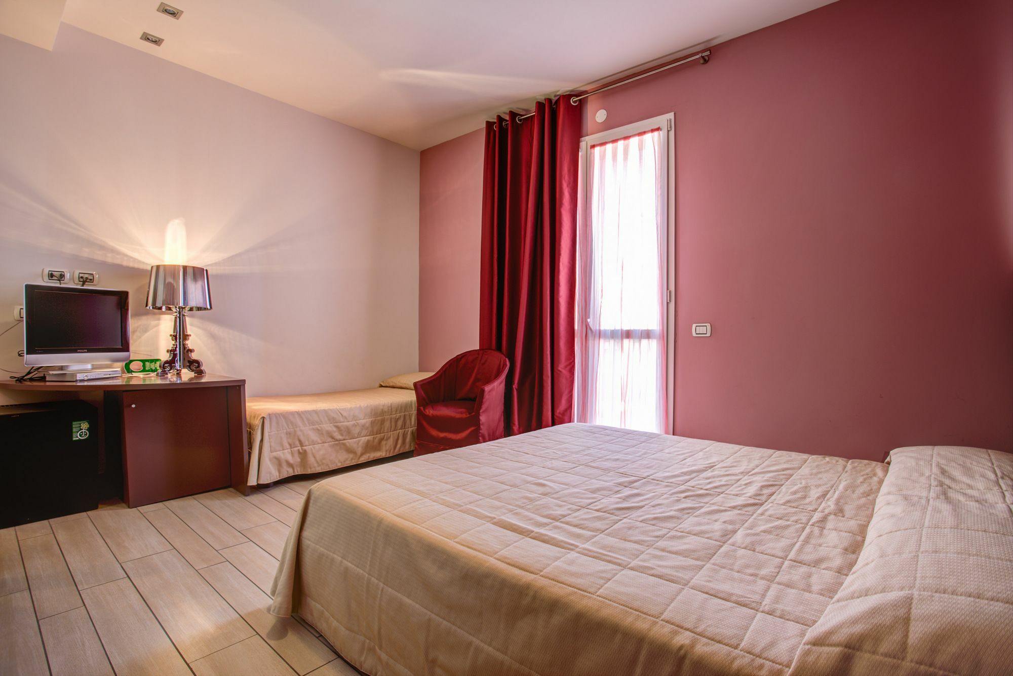 Hotel Fiamma & Spa 체제나티코 외부 사진